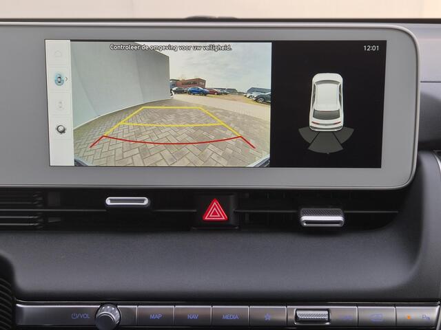 Hyundai IONIQ 5 Style 73kWh Automaat / Accu SOH 100% / Fabrieksgarantie tot 10-2026 / 8 jaar Batterijgarantie / WLTP 481 km / Warmtepomp / Trekgewicht 1.600 kg / Trekhaak afneembaar / Achteruitrijcamera / Adaptief CC /