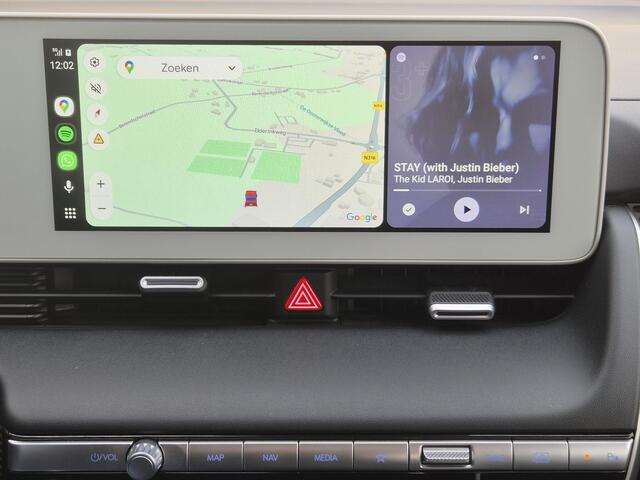 Hyundai IONIQ 5 Style 73kWh Automaat / Accu SOH 100% / Fabrieksgarantie tot 10-2026 / 8 jaar Batterijgarantie / WLTP 481 km / Warmtepomp / Trekgewicht 1.600 kg / Trekhaak afneembaar / Achteruitrijcamera / Adaptief CC /