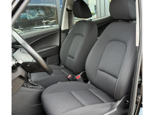 Hyundai IX20 1.6i Premium 125PK | AUTOMAAT | Stoel & Stuur Verwarming | Achteruitrijcamera | Navigatie | Lichtmetalen Velgen |