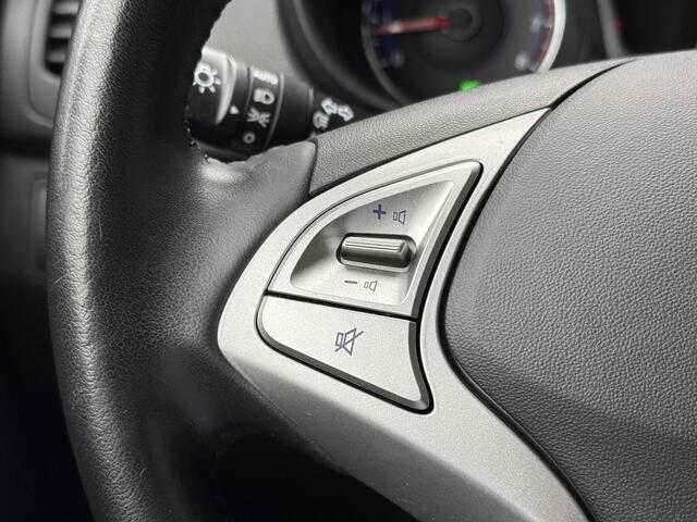 Hyundai IX20 1.6i Go! / Automaat / Trekhaak / Dealer Onderhouden / Navigatie / Achteruitrij Camera / Parkeersensoren Achter /