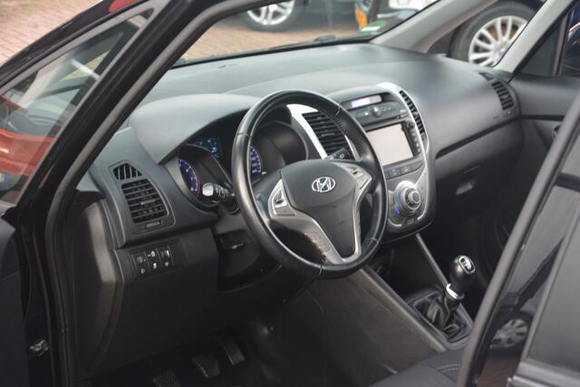 Hyundai IX20 1.4i Go! | Navigatie | Camera | Airco | Elek.ramen | NL auto!! |