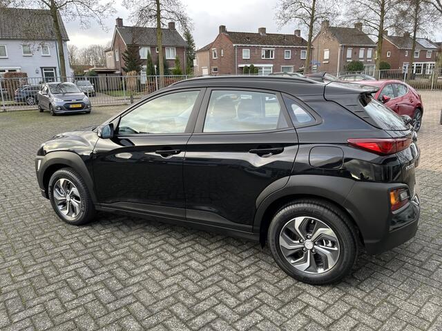 Hyundai Kona 1.6 GDI HEV Comf Smart | Apple carplay | Navi | Camera | Trekhaa