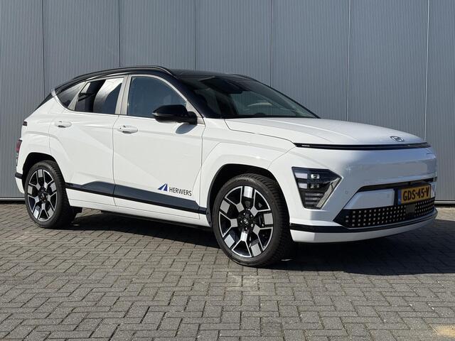 Hyundai Kona Electric Comfort Smart 65.4 kWh / 514 KM WLTP / Dodehoekdetectie / Stoel & Stuurverwarming / Elek. Achterklep / All Seasonbanden / 19 Inch /