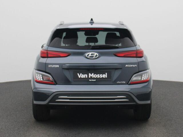 Hyundai Kona EV Fashion 39 kWh | Lichtmetalen velgen | LED | Parkeersensoren | Navi | Camera | Clima