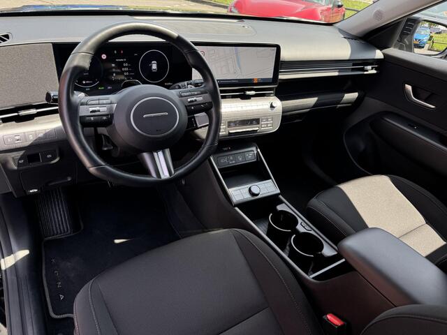 Hyundai Kona 1.6 GDI HEV Comfort Smart | Elek. Achterklep | Stuur- + Stoelverwarming | Full-LED | Adapt. Cruise Control | Keyless Entry | Rijklaarprijs!