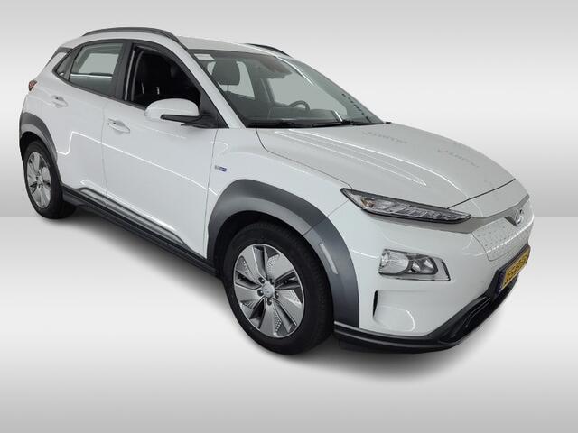 Hyundai Kona EV Comfort 64 kWh (204 PK) 1e-Eig. & Dealer-Onderh. BOVAG-Garantie. NL-Auto.