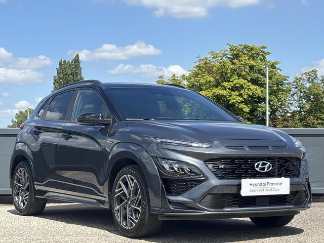 Hyundai Kona 1.0 T-GDI 120 PK N Line | Ingebouwde navigatiesysteem | Keyless entry | Camera 18'' | 2-Tone lmv |