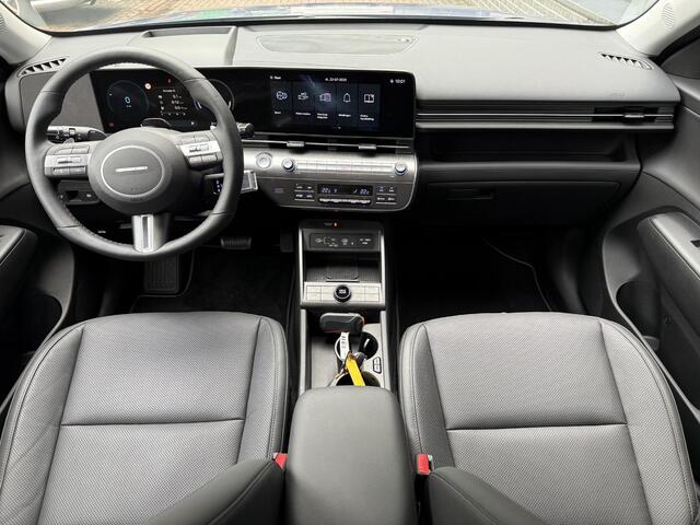 Hyundai Kona Electric Premium 65.4 kWh / Elektrische stoelen met geheugen / Stoel verkoeling+verwarming / 360º Camera / Keyless / Elektrische Achterklep / Apple carplay&Android auto /