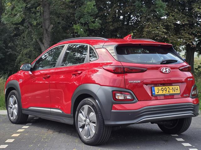 Hyundai Kona EV Comfort 64 kWh | Achteruitrijcamera | Apple Carplay & Android Auto | Climate control |