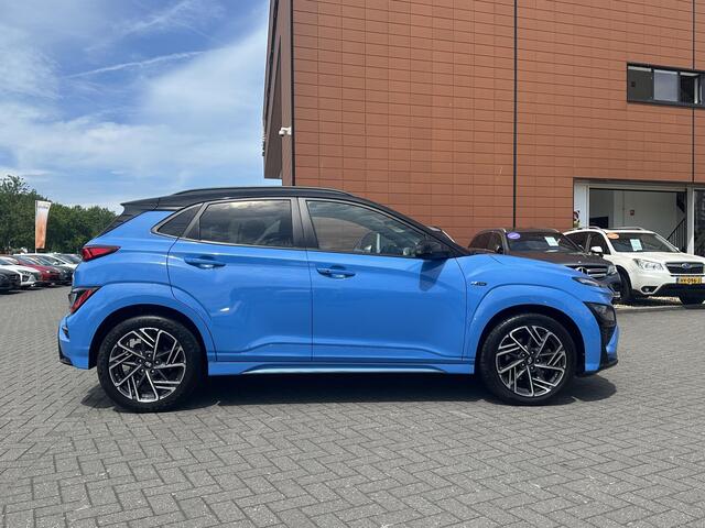 Hyundai Kona 1.0 T-GDI N Line | Navigatie Full-Map | Stoelverwarming + Ventilatie | Digitaal Instrumentenpaneel | Apple Carplay/Android Auto | Leder/Alcantara | LED Koplampen | Rijklaarprijs!