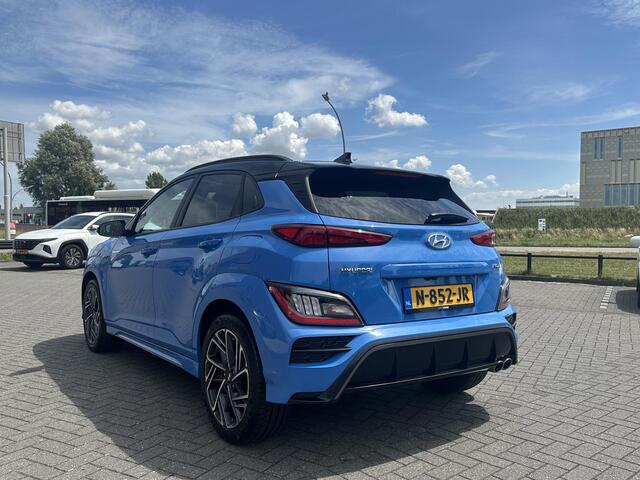 Hyundai Kona 1.0 T-GDI N Line | Navigatie Full-Map | Stoelverwarming + Ventilatie | Digitaal Instrumentenpaneel | Apple Carplay/Android Auto | Leder/Alcantara | LED Koplampen | Rijklaarprijs!