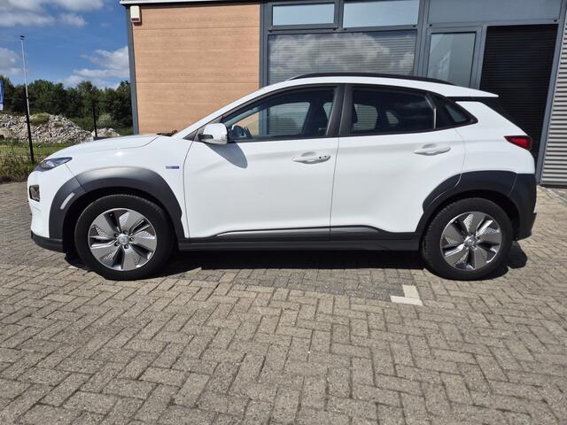 Hyundai Kona EV Comfort 64 kWh 150kw 45.000km EXPORT PRIJS