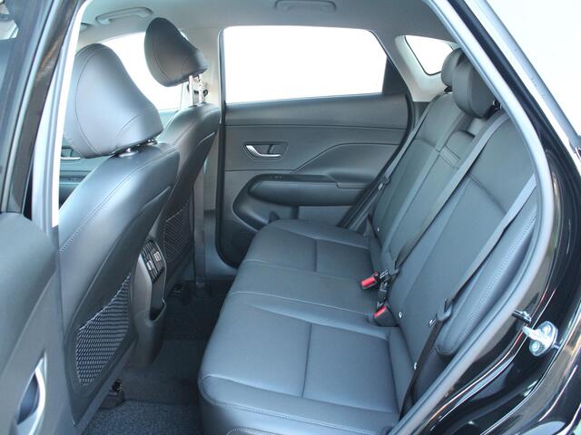 Hyundai Kona 1.6 GDI HEV Premium / Stoelverwarming & Verkoeling / Navigatie + Apple Carplay/Android Auto / Cruise Control Adaptief / Bose / Lederen Bekleding / Trekhaak