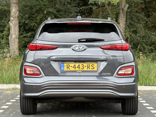 Hyundai Kona EV Premium 64 kWh | Adaptieve cruisecontrol | Head up display | Lederen bekleding | Apple Carplay & Android Auto |