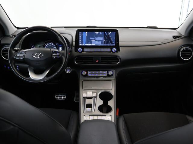 Hyundai Kona EV Fashion 64 kWh | SOH 95,4% | Navigatie | Parkeercamera | Stoelverwarming | Keyless Go |