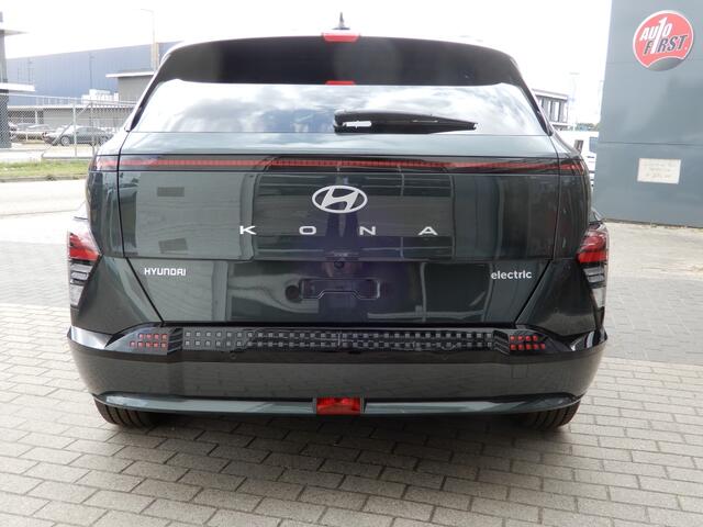 Hyundai Kona Comfort Smart 65.4 kWh | Warmtepomp | Actie prijs! | ¤ 4000,- ko