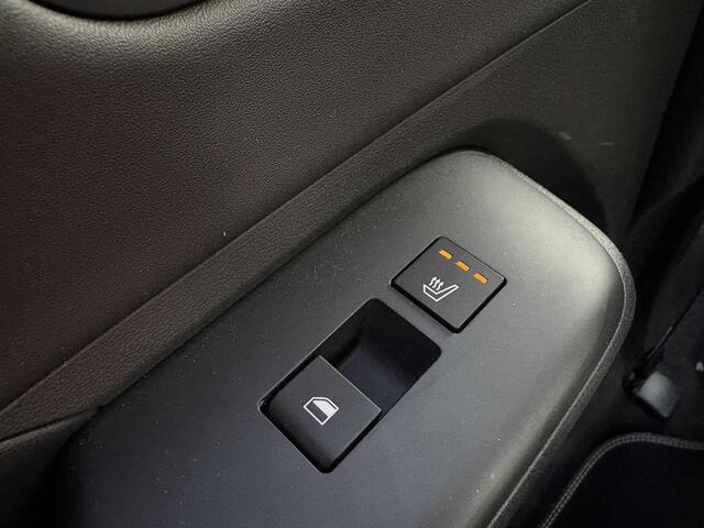 Hyundai Kona Electric Premium 65.4 kWh / Airco/ Cruise control/ Stoelverwarming-verkoeling/ Kunstlederen bekleding/ Navigatie/ Apple Carplay/Android Auto/