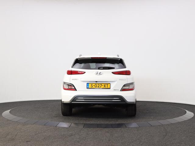Hyundai Kona EV Fashion 64 kWh | Private Lease 429,- p.m. |