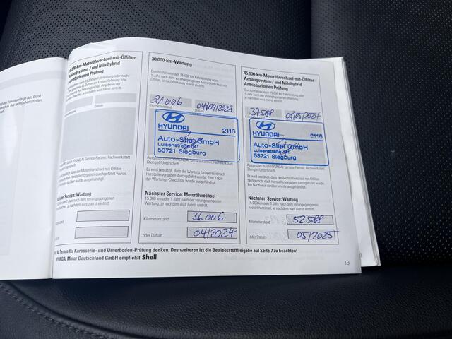 Hyundai Kona 1.0 T-GDI Premium / Dealer onderhouden / 1.200 kg Trekgewicht / Navigatie Bluelink / HUD / Achteruitrijcamera / Stoelventilatie / Stuur-, stoel- en achterbankverwarming / 18" LM wielen /