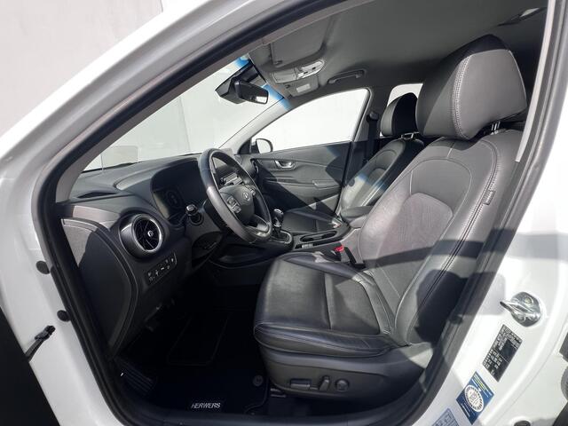 Hyundai Kona 1.0 T-GDI Premium / Dealer onderhouden / 1.200 kg Trekgewicht / Navigatie Bluelink / HUD / Achteruitrijcamera / Stoelventilatie / Stuur-, stoel- en achterbankverwarming / 18" LM wielen /