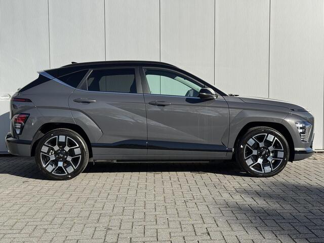 Hyundai Kona Electric Comfort Smart 65.4 kWh / Navigatie / 19" Lm velgen / Elektrisch bedienbare achterklep / Stoel en Stuur verwarming /