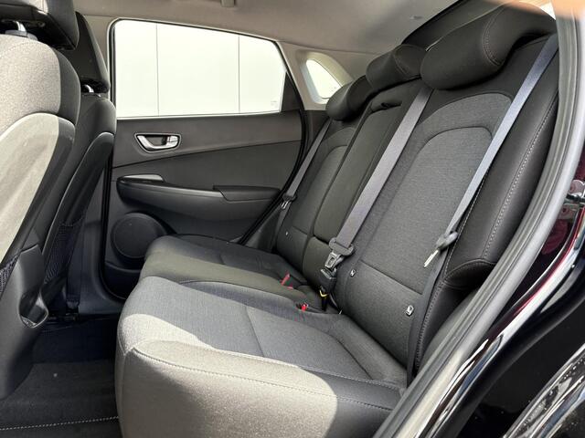 Hyundai Kona EV Fashion Design 64 kWh / Airco / Stoelverwarming / Appel Carplay/Android Auto / Cruise control / Navigatie /