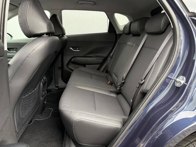 Hyundai Kona Electric Premium 65.4 kWh / Two-Tone / Leder / Stoelverkoeling / Stoel- & Stuurverwarming / 360 Camera / HUD / PDC Voor + Achter /