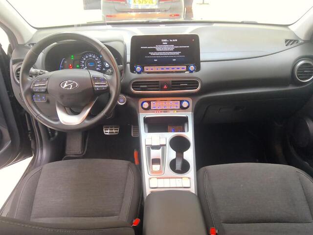 Hyundai Kona EV FASHION 64 KWH I FASE 3 I ACCU = 100% I TREKHAAK I ALL-IN PRIJS