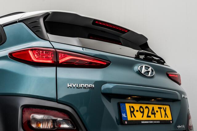 Hyundai Kona EV Premium 64 kWh RIJKLAAR INCL:GARANTIE AUTOMAAT | Two-Tone lak | Leer | Clima | Navigatie | PDC V/A | Stoel / stuur verwarming |
