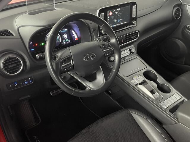 Hyundai Kona EV Premium 64 kWh | Schuif-kanteldak | Warmtepomp