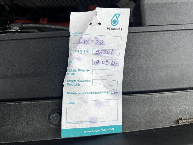 Hyundai Kona 1.6 GDI HEV Fashion Automaat / 1.300 kg trekgewicht / Dealer onderhouden / CC / Stuur- en stoelverwarming / Navigatie / Achteruitrijcamera / Apple Carplay Android / 18" LM wielen /