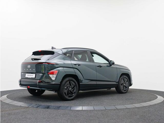 Hyundai Kona 64,8 kWh Pure Edition | Navigatie | Parkeer Sensoren |