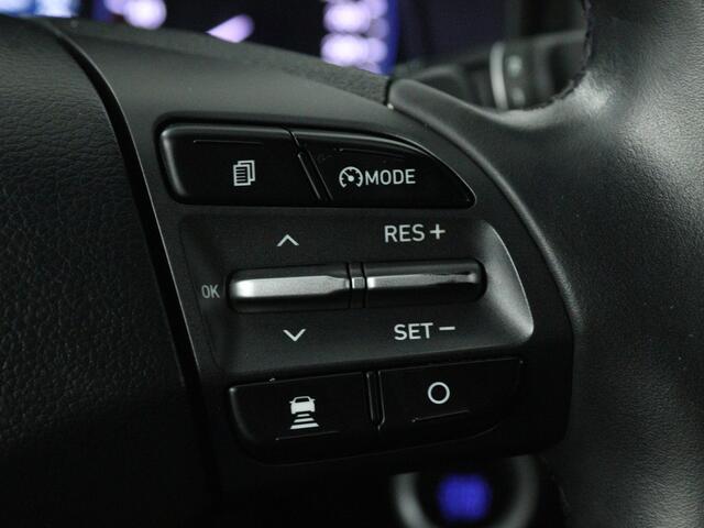 Hyundai Kona 1.6 GDI HEV Fashion | Automaat | Apple Carplay / Android Auto (Navigatie) | Trekhaak | Adaptieve Cruise Control | Head up display | 16.7