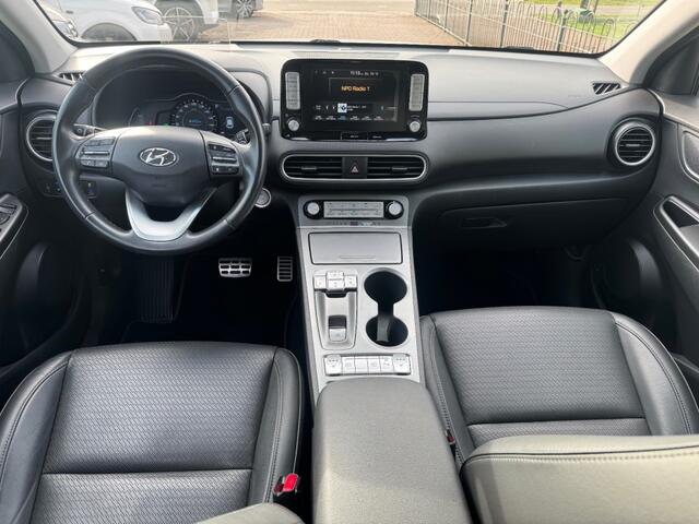 Hyundai Kona EV Premium 64 kWh Afn. Trekhaak Navigatie Stoelverwarming Led