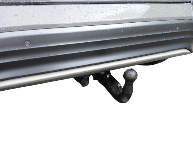 Hyundai Kona EV Premium 64 kWh | Leder | Camera | TREKHAAK | Head-Up | Elec Stoel | Stoelverw en ventilatie |