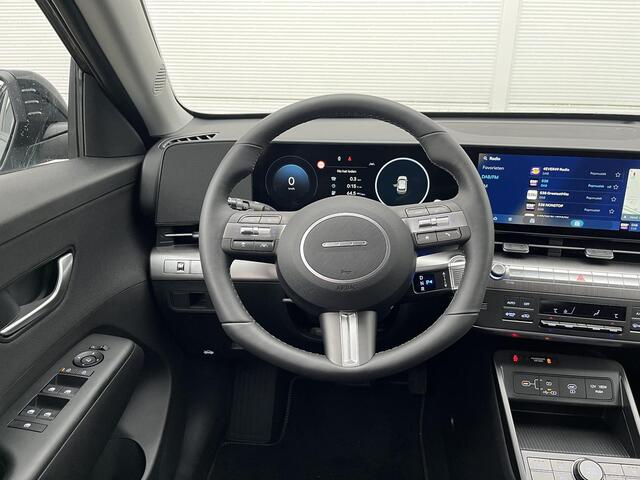 Hyundai Kona Electric Long Range Pure Edition 64.8 kWh / Continuplan ¤ 266.- p/m / Incl. ¤ 1500.- voordeel / Uit voorraad leverbaar /