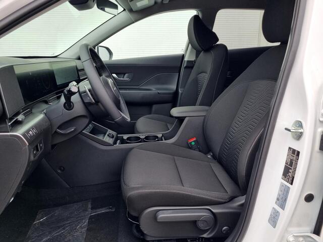 Hyundai Kona Electric Comfort Smart 65.4 kWh / ¤ 6.000,- Voordeel Op Nieuwprijs / Rijklaarprijs / Direct Leverbaar / BCA (Blind-spot Collission Assist) / 19" Lichtmetalen Velgen