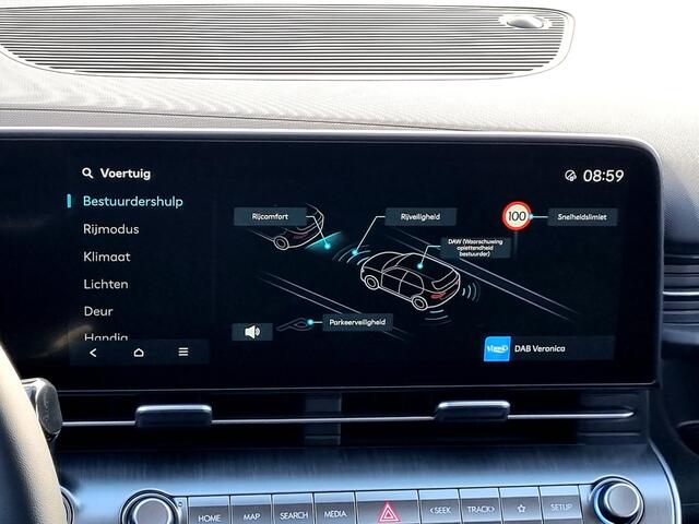 Hyundai Kona Electric Comfort Smart 65.4 kWh / ¤ 6.000,- Voordeel Op Nieuwprijs / Rijklaarprijs / Direct Leverbaar / BCA (Blind-spot Collission Assist) / 19" Lichtmetalen Velgen