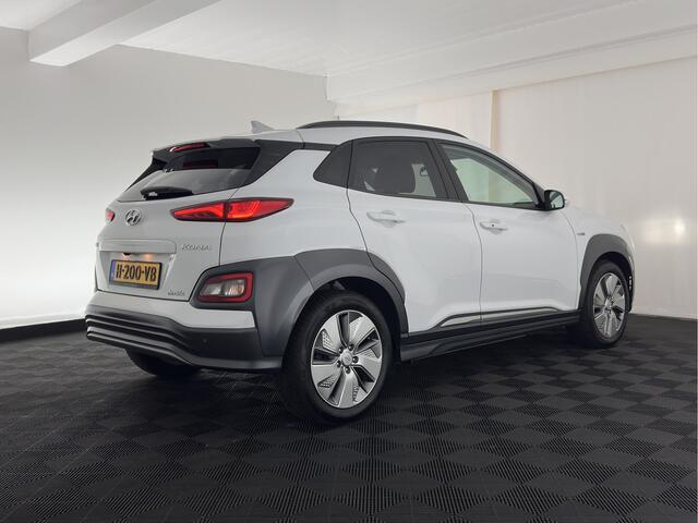 Hyundai Kona EV Premium 64 kWh {SOH-100%} [ 3-Fase ] (INCL.BTW) *LEATHER | KRELL-AUDIO | HEAD-UP | FULL-LED | NAVI-FULLMAP | DAB | ADAPT.CRUISE | KEYLESS | CAMERA | BLIND-SPOT | LANE-ASSIST | DIGI-COCKPIT | COMFORT-SEATS | TOWBAR | 17''ALU*