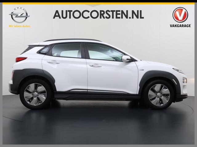 Hyundai Kona EV 64kWh Leder Warmtepomp Camera Adap. Cruise + stop&go Apple Carplay Android Comfort Ecc Pdc Navi* Isofix DAB Led Lmv 17" Lane Assist FCA Keyless 1e Eigenaar Origineel Nederlandse Auto