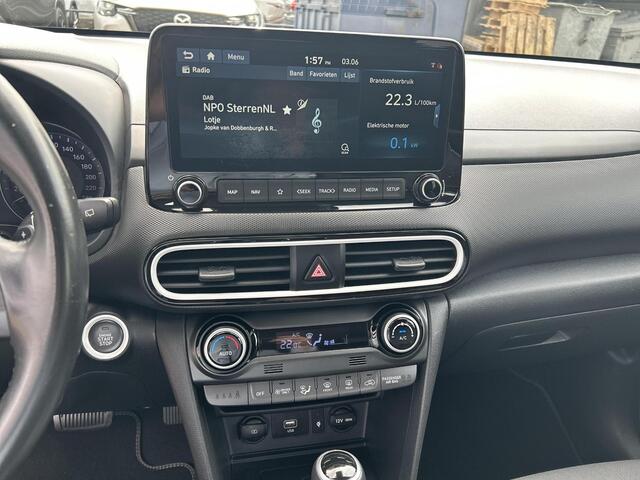 Hyundai Kona 1.6 GDI HEV Fashion | Navigatiesysteem | Achterruitrijcamera | Lichtmetalenvelgen | Parkeersensoren achter| Climate control | Cruisecontrol |
