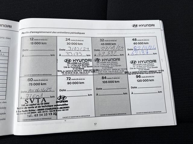 Hyundai Kona 1.6 GDI HEV Comfort Automaat / Fabrieksgarantie tot 09-2028 / Dealer onderhouden / Navigatie / DAB / Climate Control / Ski-luik / All Season banden op 16" LM wielen /