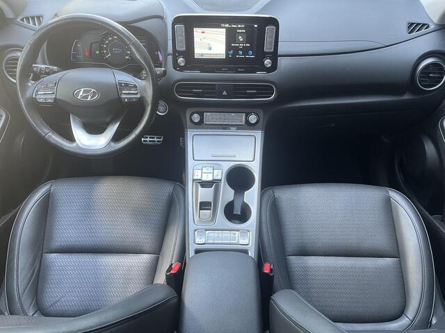 Hyundai Kona EV Premium 64 kWh | Adaptieve cruisecontrol | Head up display | Lederen bekleding | Sidebars |