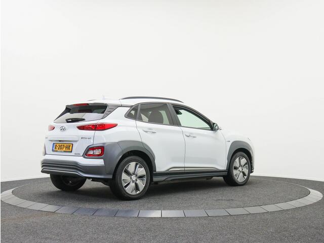 Hyundai Kona EV Premium 64 kWh