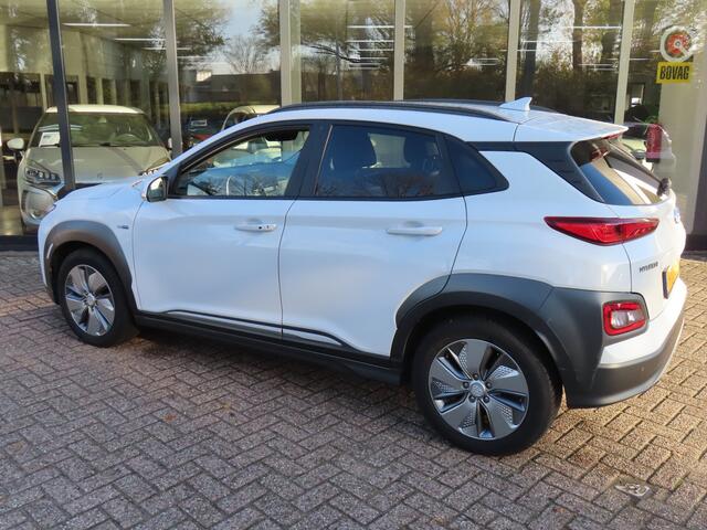Hyundai Kona EV Premium 64 kWh*100%SOH*ACC*13140 netto*