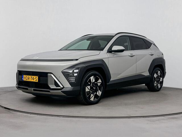 Hyundai Kona 1.6 GDI HEV Comfort Smart | Stoel en stuurwiel verwarming | Parkeer sensoren voor en achter | Navigatie en Apple Carplay Android Auto |