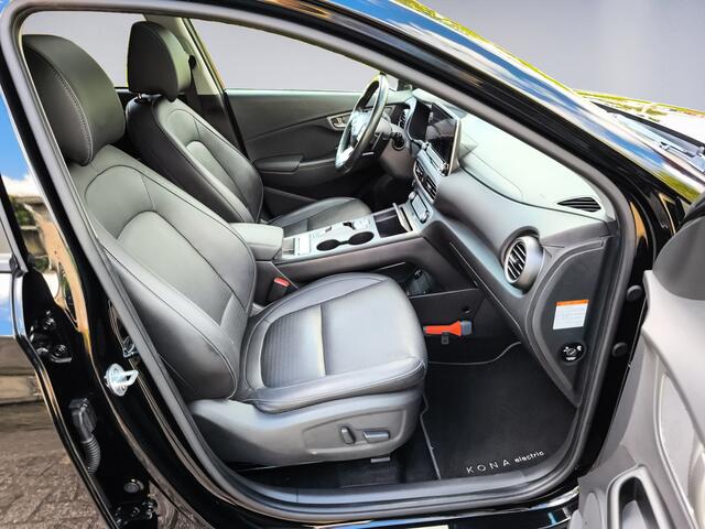 Hyundai Kona EV Premium 64 kWh 3-Fase 1e-Eig. & Dealer-Onderh. BOVAG-Garantie. NL-Auto..