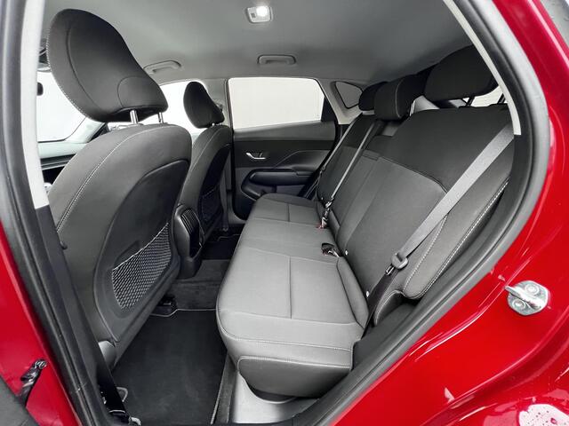 Hyundai Kona 1.0 T-GDI Comfort / Fabrieksgarantie tot 01-2029** / Dealer onderhouden / 1.200 kg trekgewicht / Navigatie / Apple Carplay Android / Climate Control / 17" LM wielen /