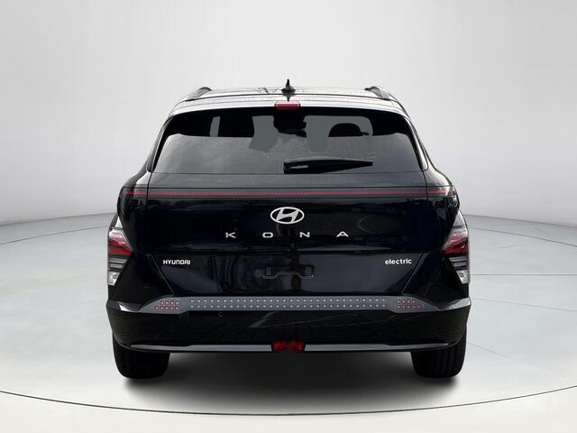 Hyundai Kona Electric Comfort Smart 64.8 kWh Apple Carplay / Android Auto | Adaptieve Cruise Control | Stoel / Stuurverwarming | Camera | LED-Verlichting | Uit Voorraad Leverbaar | Warmte Pomp |