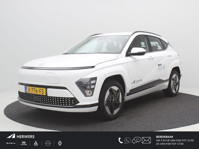 Hyundai Kona Comfort 65.4 kWh + Warmtepomp / batterijverwarming / 3-fase Laden / Navigatie / Keyless Entry & Start en Go / Adaptieve Cruise Control /